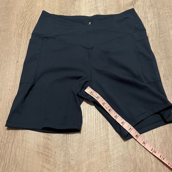 Bundle of 4 Danskin crossover bike shorts, size L - Picture 8 of 10